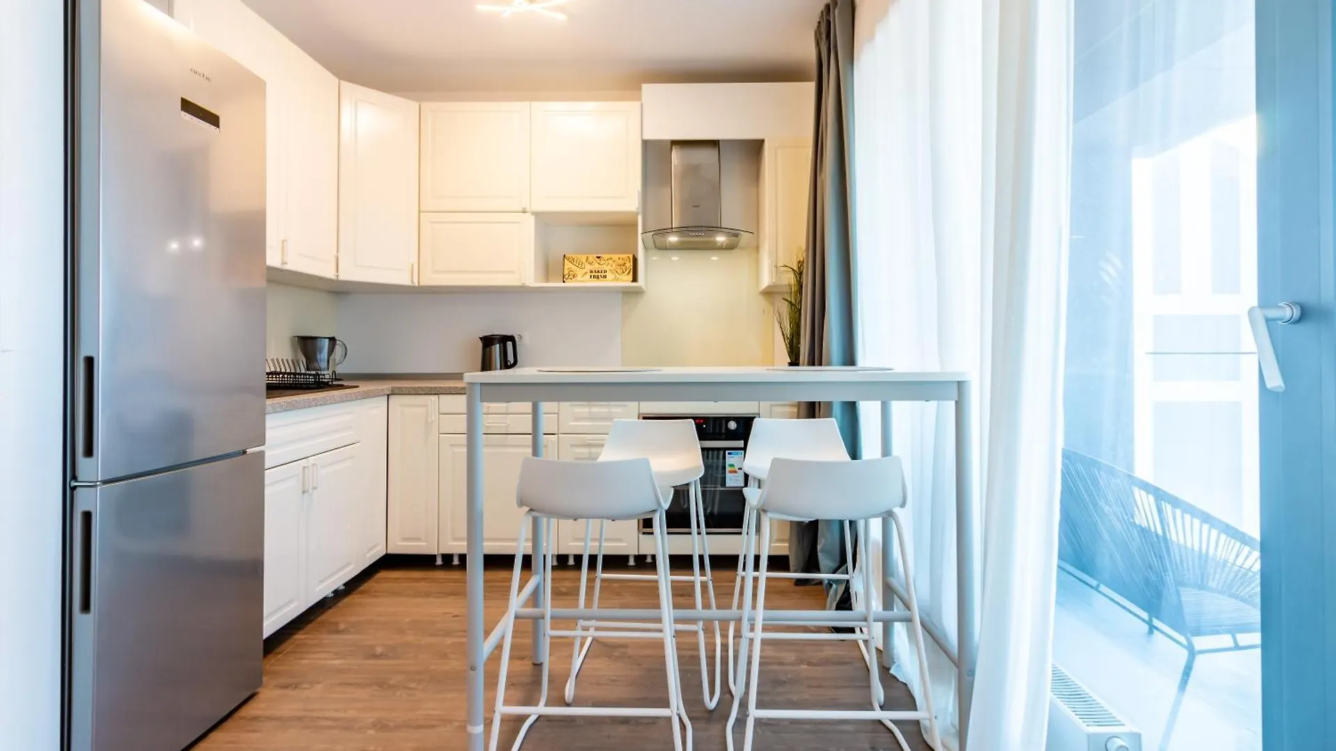 Apartment Cozystudio Cloud9 Promenada Subway Bucharest