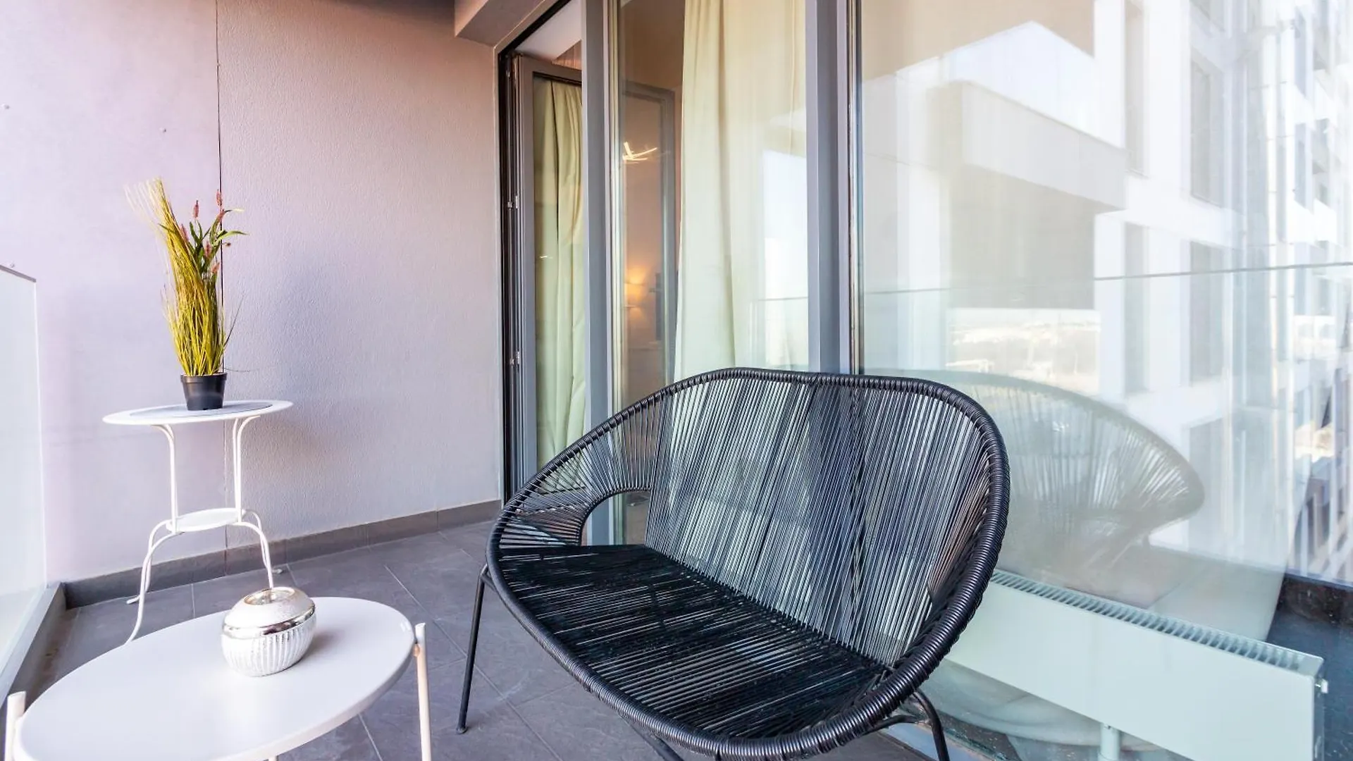 Cozystudio Cloud9 Promenada Subway بوخارست 0*,